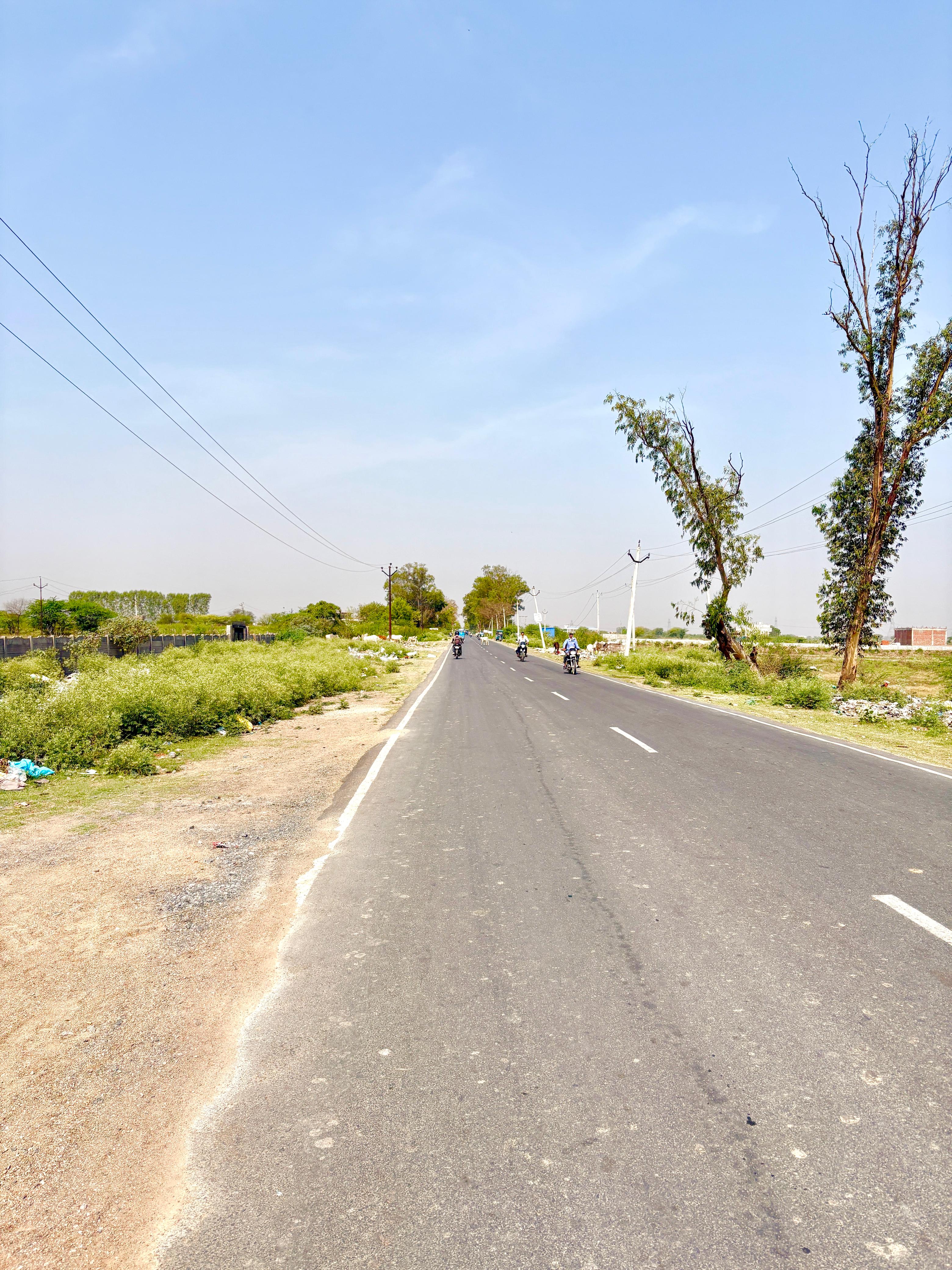 नाग मंदिर के पास 20*45 sqft का प्लॉट
