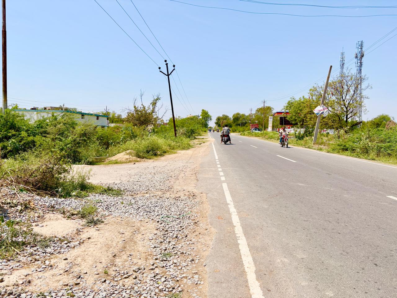 S S कॉलेज के बगल में 15*50 का प्लॉट 