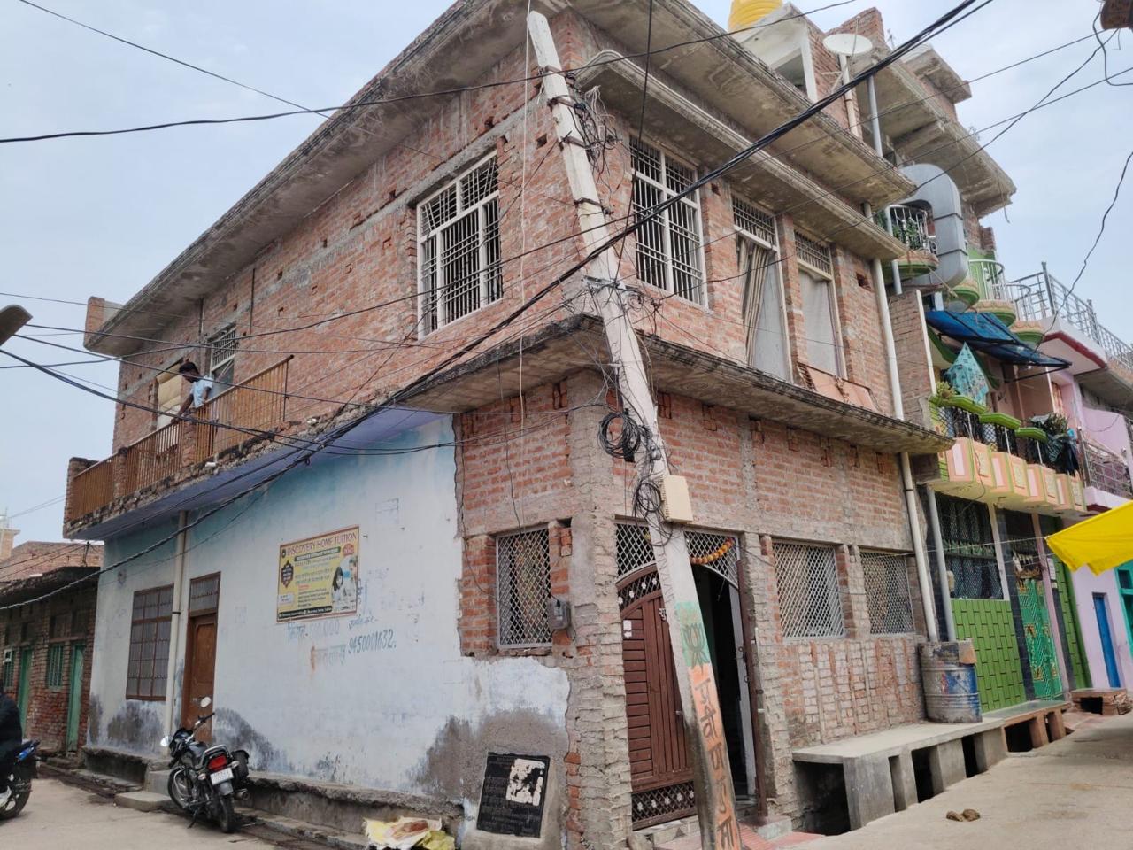 राजेंद्र नगर में कॉर्नर पर डबल फ्लोर मकान अर्जेंट बिकाऊ